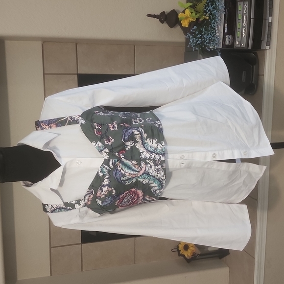 Top - Picture 8 of 9